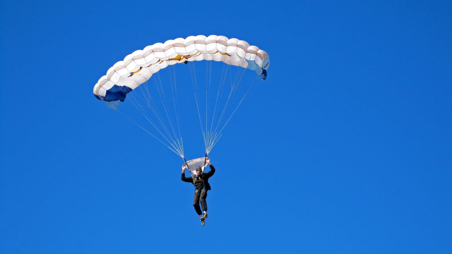 _全球运动鞋展:科技引领运动鞋新革命_,运动品牌科技